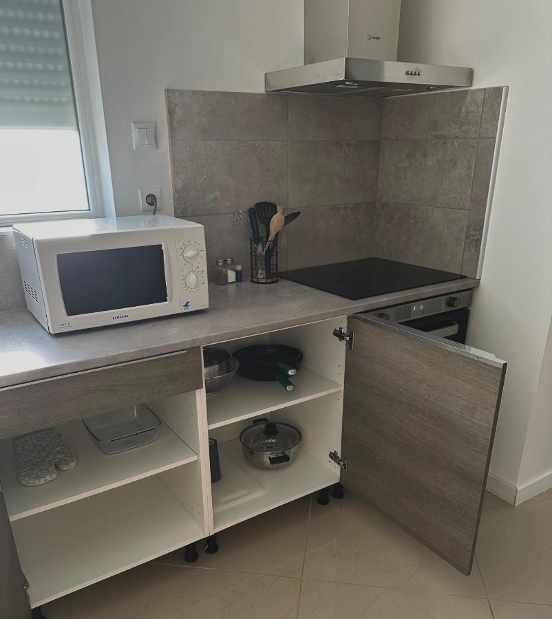 Petite Maison Studio Tout Confort Cosy Givors Autoroute Et Gare Lägenhet Exteriör bild
