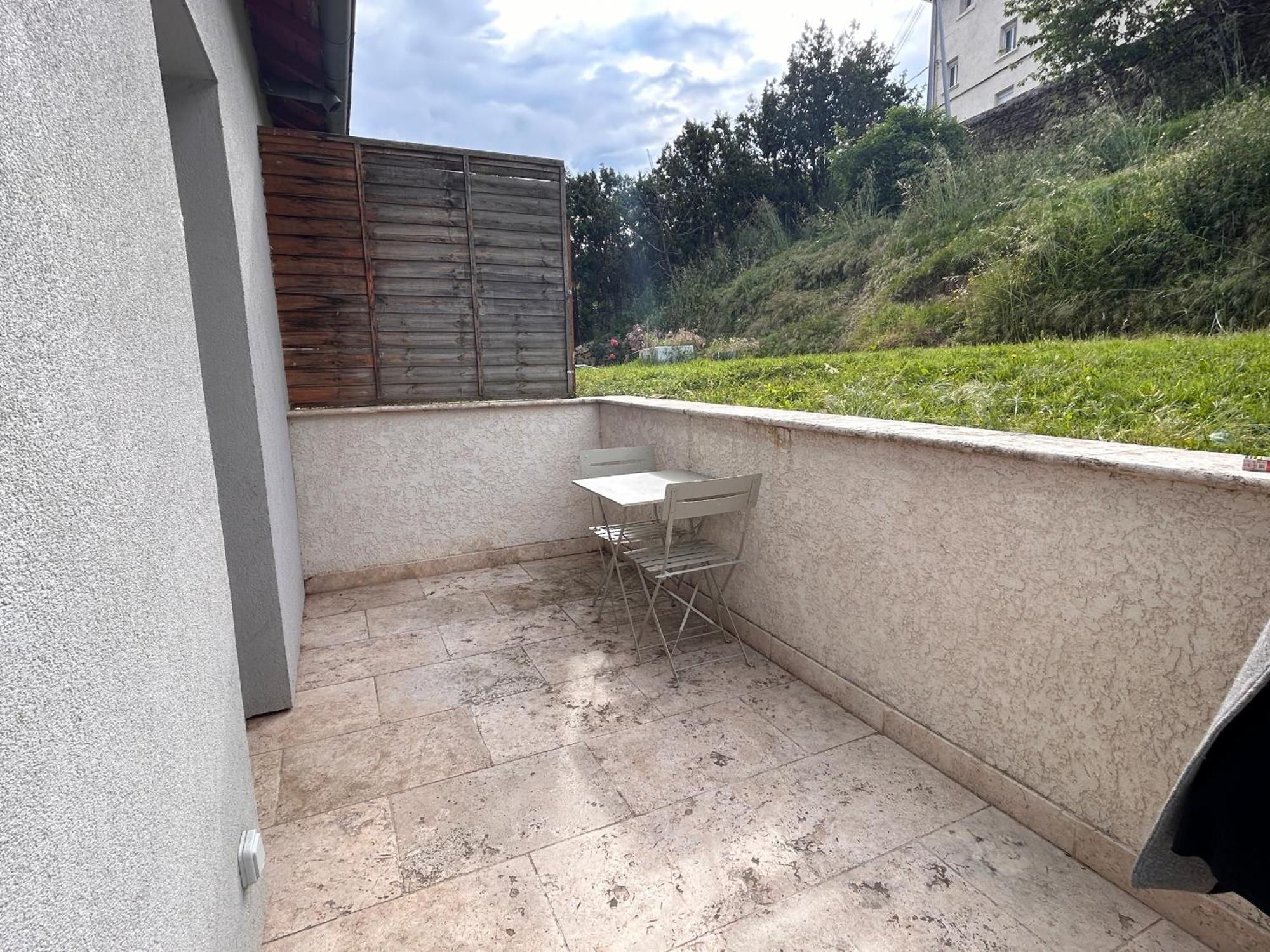 Petite Maison Studio Tout Confort Cosy Givors Autoroute Et Gare Lägenhet Exteriör bild